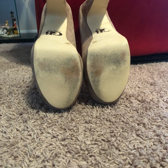 Gianni Bini Tan Suede Platform Heels - Picture 4 of 4